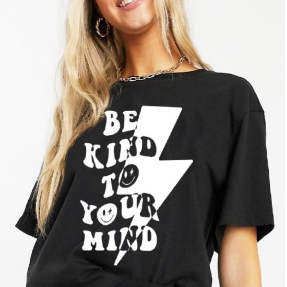 Womens BE KIND Graphic Cotton T-shirt.